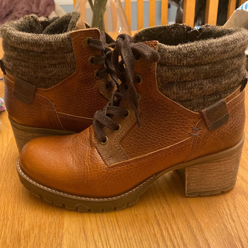 NW0T Bull Boxer Boots size 7